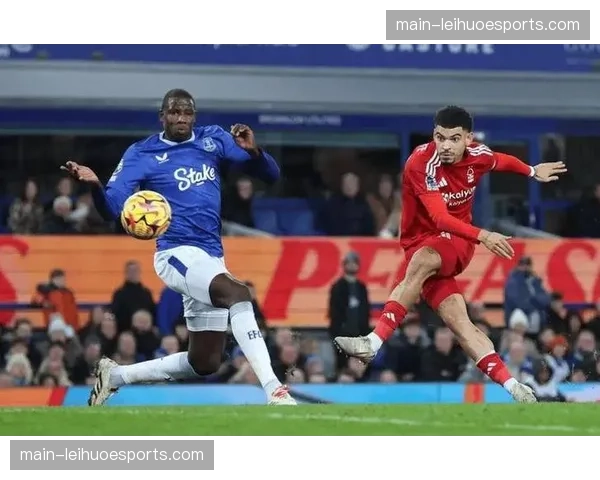 英超裁判安排公布 奥利弗执法热刺森林保级关键战